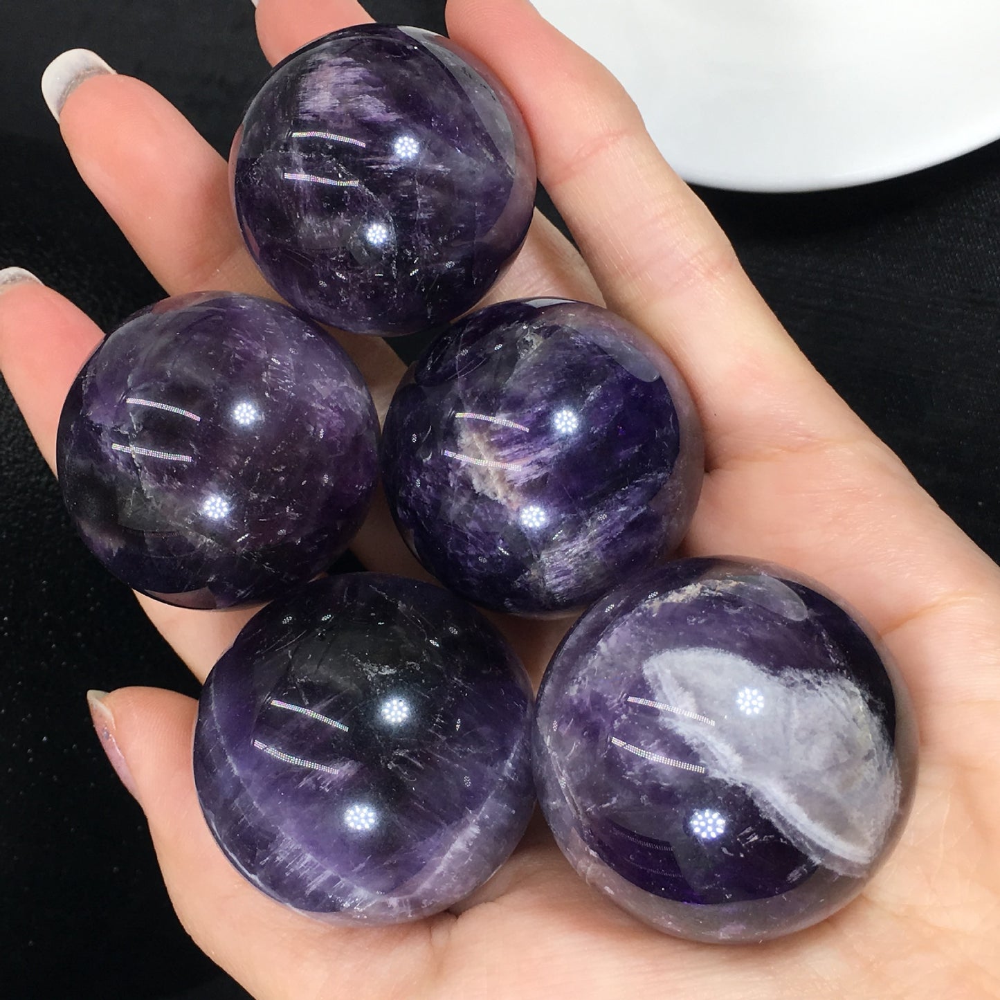 Natural Dream Amethyst Crystal Ball - Decorative Gemstone Sphere for Home & Meditation